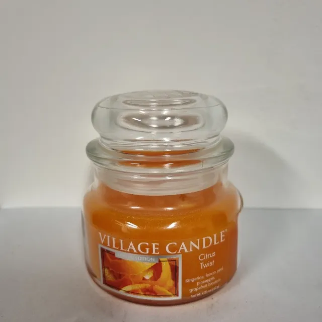 village candle Citrus Twist geurkaars 262 gram oranje