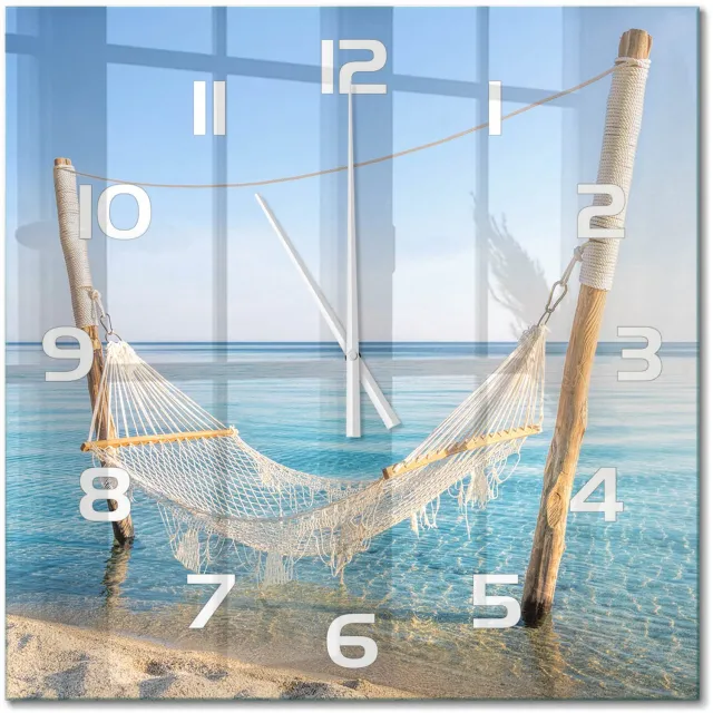 TULUP Wandklok - Hangmat aan zee Glazen Klok Met Print - 60x60 cm - Blauw Wandklok Glas Met Motief - Witte handen - Vierkante Klok - Wandklok Glas Decoratie - Gekleurde Glazen Klok