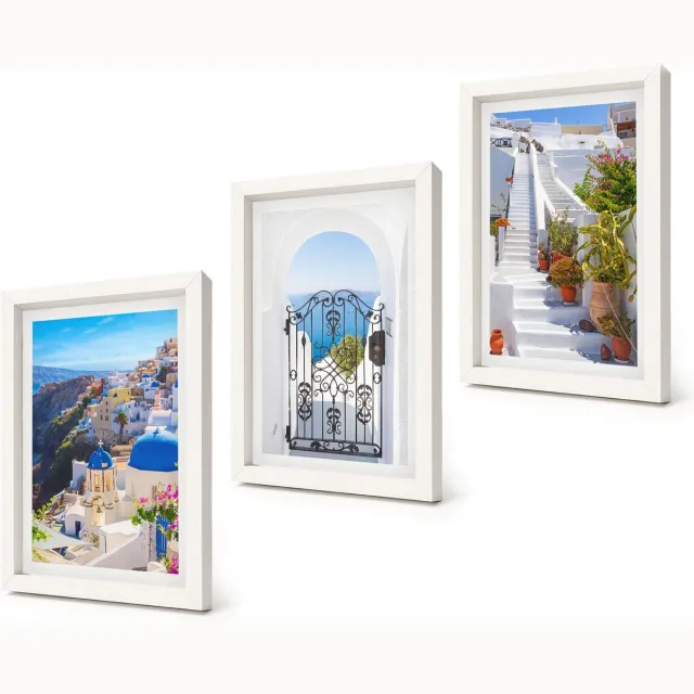 Coloray 3-Delige Schilderij Set - Uitzichten op Santorini en de Griekse architectuur van de stad Oia. - 20x30 - Muurdecoratie - Wanddecoratie - Slaapkamer - Decoratieve Schilderijen Witte lijst