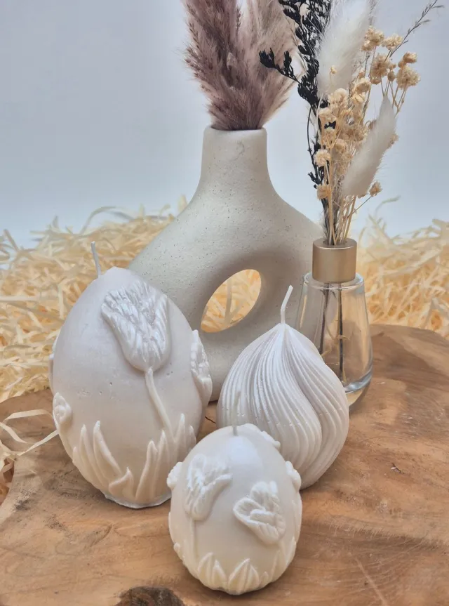 Kaarsgeschenk Harmony of tulips - Kaarsen set - Kaars decoratie - Cadeau - Figuurkaarsen - Geschenk - Luxe kaars Beige - wit