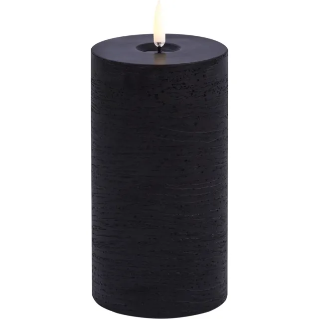 Uyuni Led kaars - Uyuni led-kaars Melted 7,8 x 15cm forest black Zwart