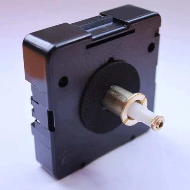 Uhren Technik Schwarzwald (UTS) Standaard quartz AA, Uhren Technik Schwarzwald (UTS) Duitsland. A = 26 mm Met lange wijzerset zwart