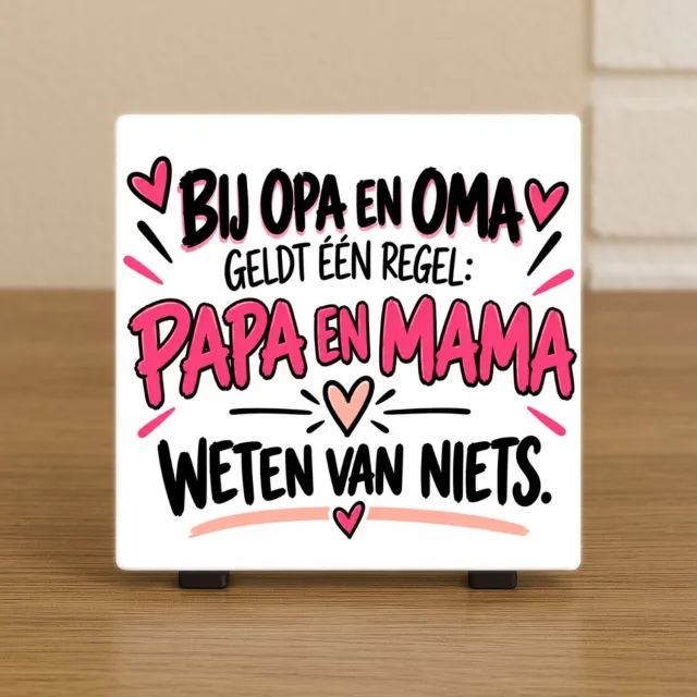 CreaCraft Spreuktegel "Bij opa en oma geldt één regel: Papa en mama weten van niets." - Tegeltjes met tekst - Humor - Cadeau voor familie, opa, oma – Wenstegeltje - Brievenbuscadeau - CreaCraft