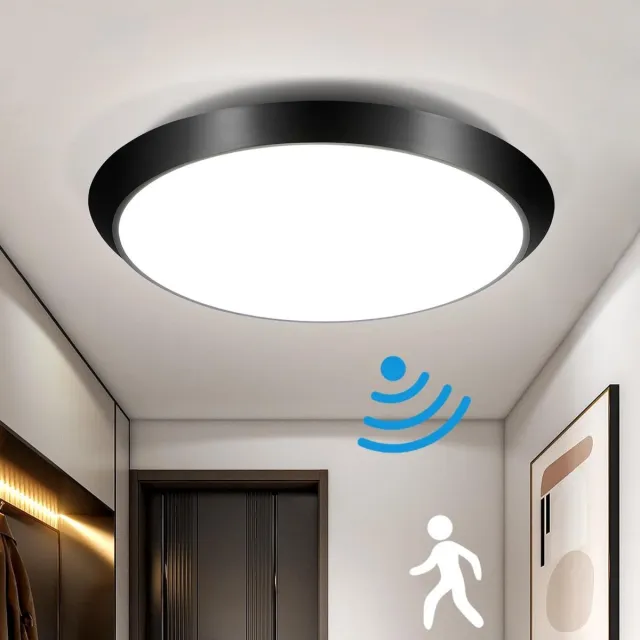 NETTLIFE LED Plafondlamp met bewegingssensor - rond - zwart - 4000K wit licht - IP44 badkamerlamp - 15W ganglamp - 30cm traplamp - voor hal | balkon | werkplaats