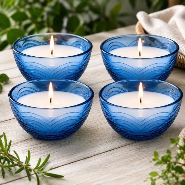 Benza Citronellakaarsen Set van 4 – Blauwe Glazen Kommen 9 x 9 x 5 cm – 110 g Wax per Kaars – 3% Citronella – Brandduur 22-24 uur – Helpt Muggen op Afstand te Houden