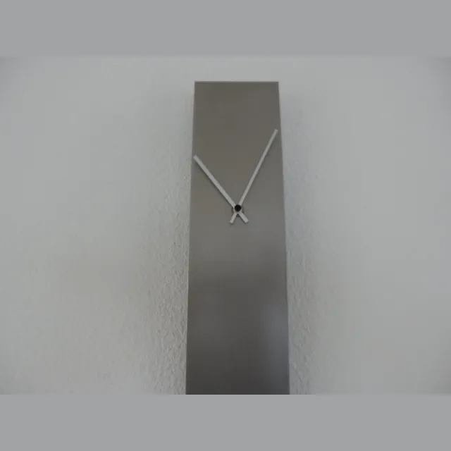 Credo Benelux Wandklok 70 x 18 cm, RVS Wandklok, Wandklok RVS gebogen Roestvrijstaal