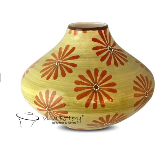 Irishflowers Vaas - Villa Pottery - Decoratie - Woondecoratie - Keramiek - Najaarscollectie - Marguerite 1 Groen