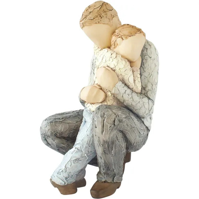 Arora Design Arora beeldje In safe hands Welch polystone 17 cm hoog. zie afbeelding