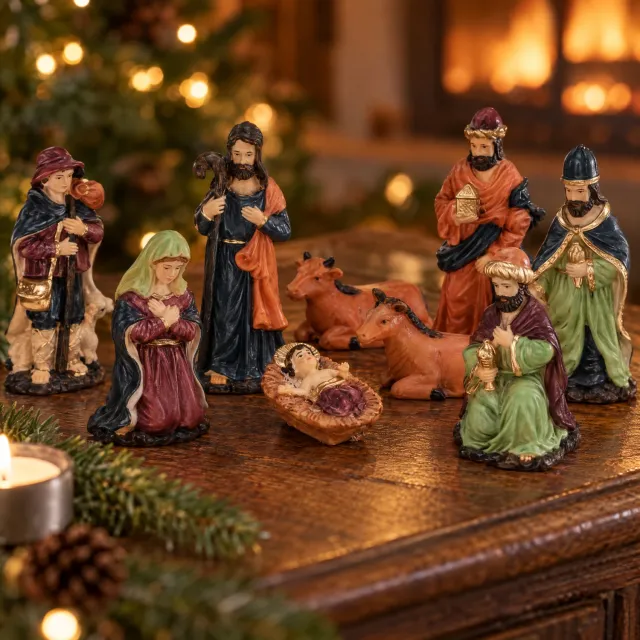 Cheqo Kerststal Figuren Set van 9 - 8 cm Hoog - Kerstgroep - Handgeschilderde Kerstbeeldjes - Kerstfiguren - Beeldjes voor Kerstkribbe - Maria Jozef en Kindje Jezus - Drie Koningen en Herder - Os en Ezel - Kerstscène - Kerstdecoratie donkerblauw