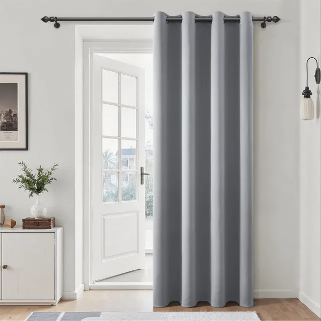 Famanu Thermo-verduisteringsgordijn, isolerend voor kou en hitte, blokkeert uv-stralen, lichtgrijs, binnengordijn voor deur, entree, raam, slaapkamer en woonkamer, 140 x 225 cm, 1 stuk