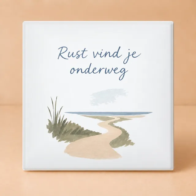 Bedruk King Kalme De winterwandelaar Tegel – Sfeervolle wanddecoratie met rustgevende gouache voor natuurliefhebbers - 15 x 15 cm Wit