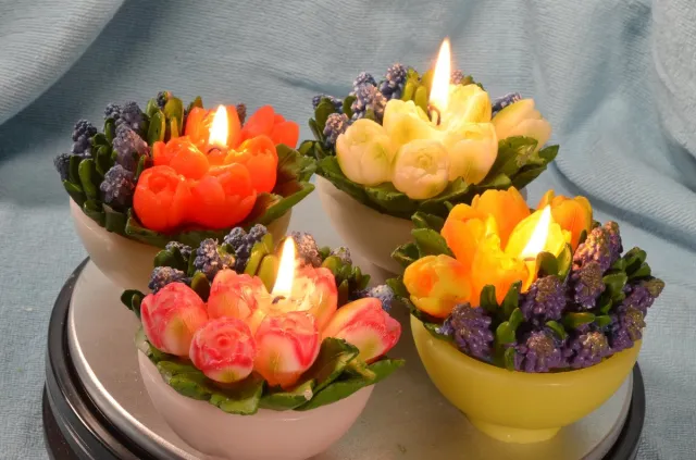 MilaNNE 4x verschillende bloemen kaars - tulpen met blauwe druifjes - Candles by Milanne - BEKIJK VIDEO rood