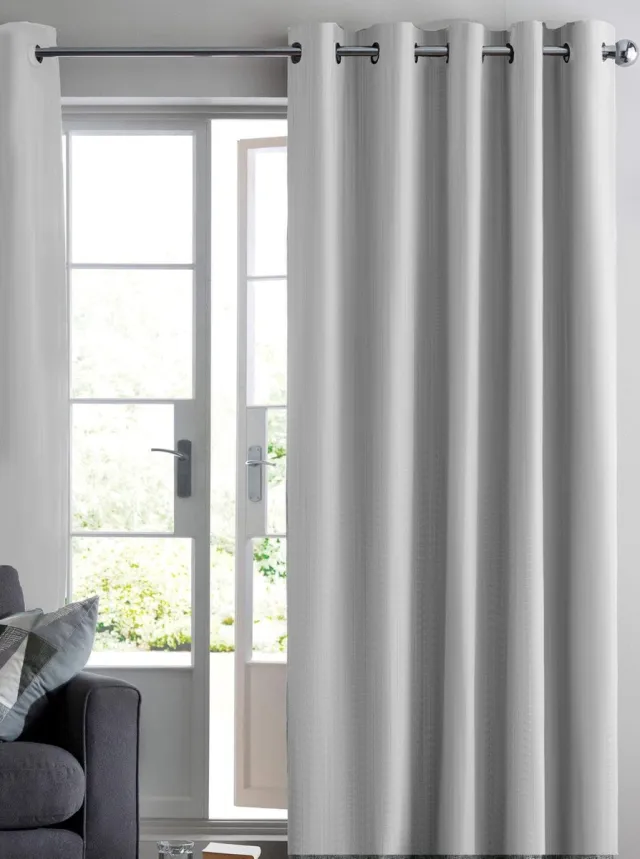 maroyathome RUBEN - Gordijn - Verduisterend - met Ringen - kant en klaar - 150 x 250 cm - 150 cm breedte en 250 cm lengte - Licht Grijs - 1 Stuk