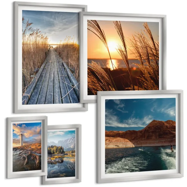 Coloray 5-Delige Schilderij Set - Uitzicht Op De Vuurtoren Over De Zee, Het Gras En Een Houten Pier. - 20 x 30 cm - Wanddecoratie - Muurdecoratie - Moderne Interieurdecoratie - Moderne Wanddecoratie Zilveren lijst