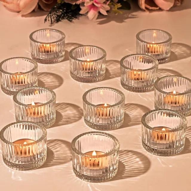Famanu Set van 12 heldere theelichthouders van glas, geribbelde kleine kaarshouders voor bruiloften, feesten en huisdecoratie Zwart