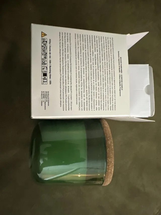 LAGUIOLE BOUGIE Laguiole - Geurkaars - citrus- en basilicumgeur 330 g Wit / groen