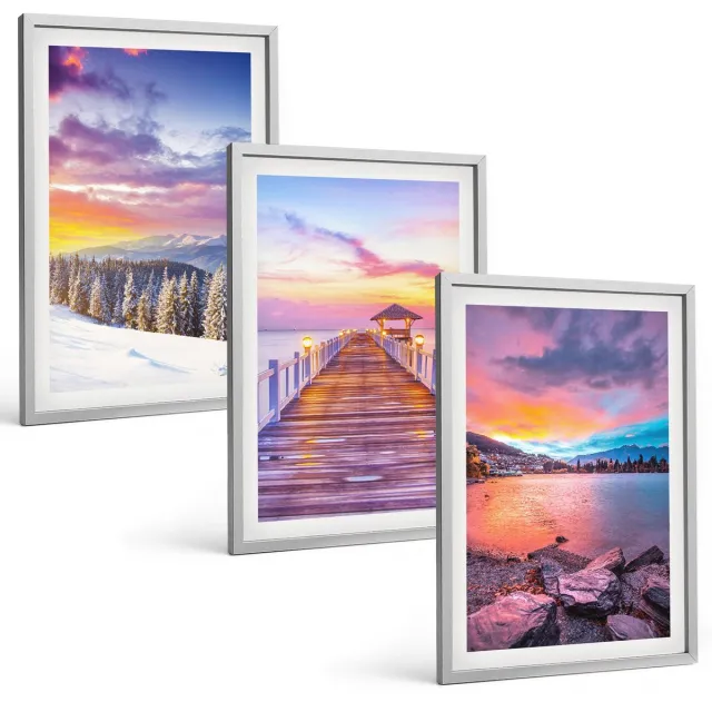TULUP 4-Delige Schilderij Set - Winters berglandschap met een aanlegsteiger aan het meer. - 40 x 60 cm - Stijlvolle Muurdecoratie - Kantoor Zilveren lijst