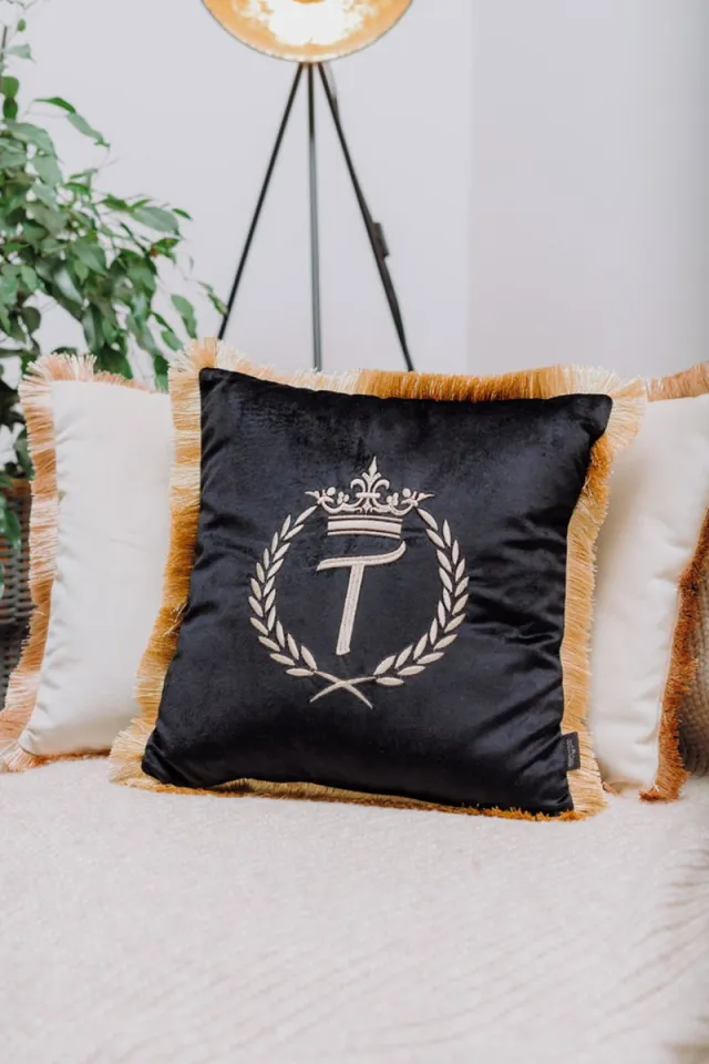 Sandra Mika Embroidered pillow / personalised pillow / monogram pillow / decorative cushion 40x 40 black velvet letter T Zwart