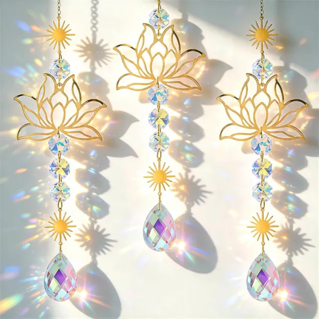 SNQ Crystal Lotus Blossom Zonvanger met Kristalprisma - Lotus Bloem Windspel Raamversiering - 3 Stuks Kristalhangsels voor Thuis Kantoor Tuin - Moderne Lichtvangende Versiering Goud
