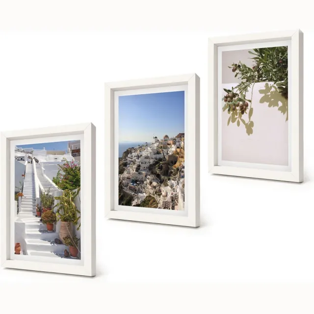 Coloray 3-Delige Schilderij Set - Witte trappen op Santorini met uitzicht over de stad - 20x30 - Stijlvolle Muurdecoratie - Slaapkamer - Woonkamer Decoratie