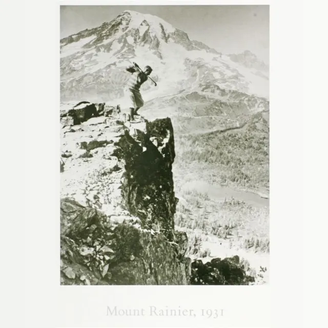 Catch Projecten Poster - Mount Rainier, 1931 - Bettmann Archive - Zwart/Wit - Fotografie - Jaren 80