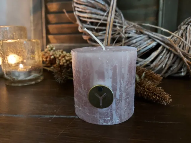 Brynxz Rustieke kaars - Lavendel - Ø7cm - Hoogte 7cm Lichtpaars