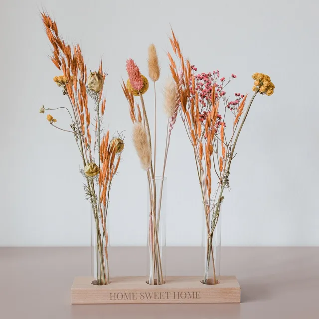 YourSurprise Gedroogde Bloemen met 3 vaasjes in gegraveerde houder - Droogbloemen - Dried Flowers - Hoogwaardig massief beukenhout - Laser gegraveerd - Verzorgingstips meegeleverd - 6 maanden mooi Meerkleurig