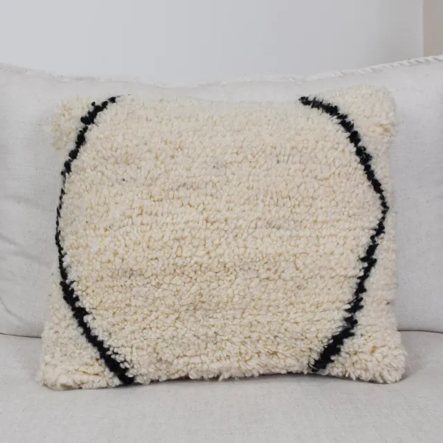 Poufs&Pillows Fluffy kussen (Beni Ourain) - Handgemaakt en uniek - 100% wol - 45x45cm wit
