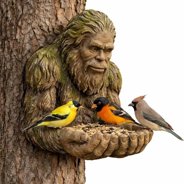 KZQ Bigfoot Sasquatch Vogelvoederhuisje - 15 cm - Tuinbeeld - Vogelvoeder - Tuin Decoratie - Hars - Voor Buiten - Tree Hugger Design - Bruin Groen