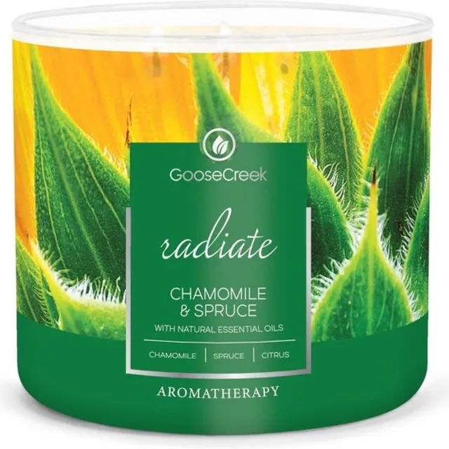 Goose Creek Candle Chamomile & Spruce Goose Creek Candle 411 grams zilver geel groen