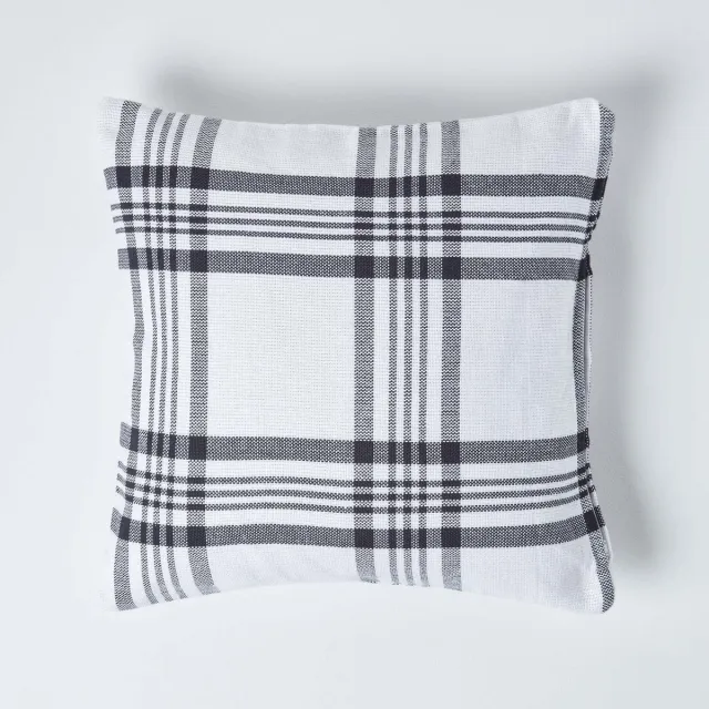 Homescapes Kussenhoes van zwart en wit tartan katoen 45 x 45 cm