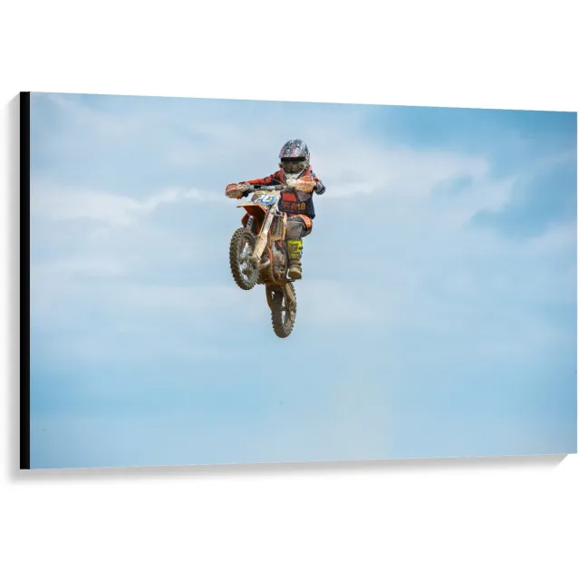KuijsFotoprint Canvas - Motorcrosser in de Lucht - 120x80cm Foto op Canvas Schilderij (Wanddecoratie op Canvas) Rood