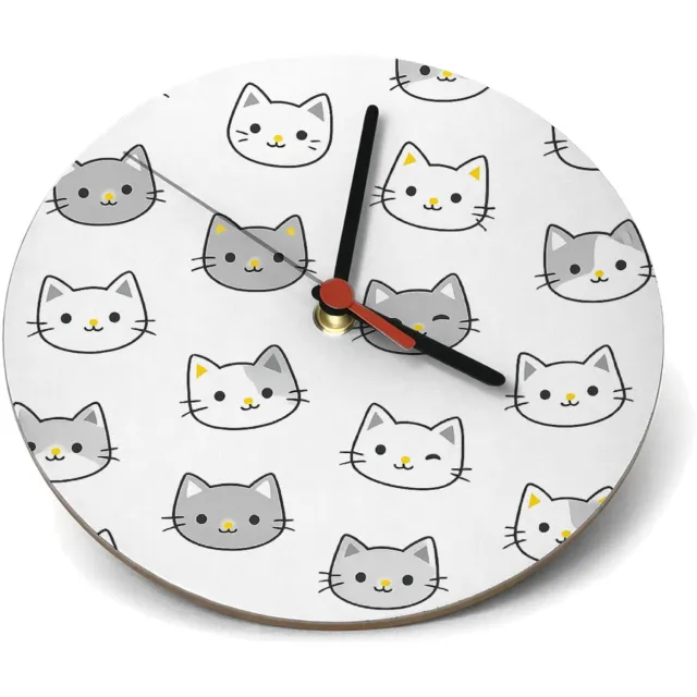 Mr Cadeautjes Klok rond Ø 19 - design Herhalend patroon van vrolijke hondenkoppen met verschillend | cadeau Wit