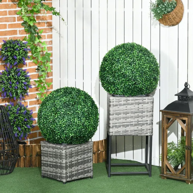 MEUNIQ 2-delige set kunstmatige buxusbollen Ø50 cm, kunstplant van kunststof voor binnen en buiten, groene bolvormige decoratie voor woonkamer, slaapkamer, kantoor of tuin Green