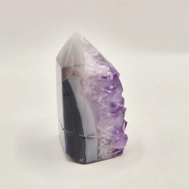 Moonlight Gemstones Amethist Agaat Punt Uruguay 88g – Hoogwaardige Druzy Edelsteen met Natuurlijke Agaatbanden Meerkleurig
