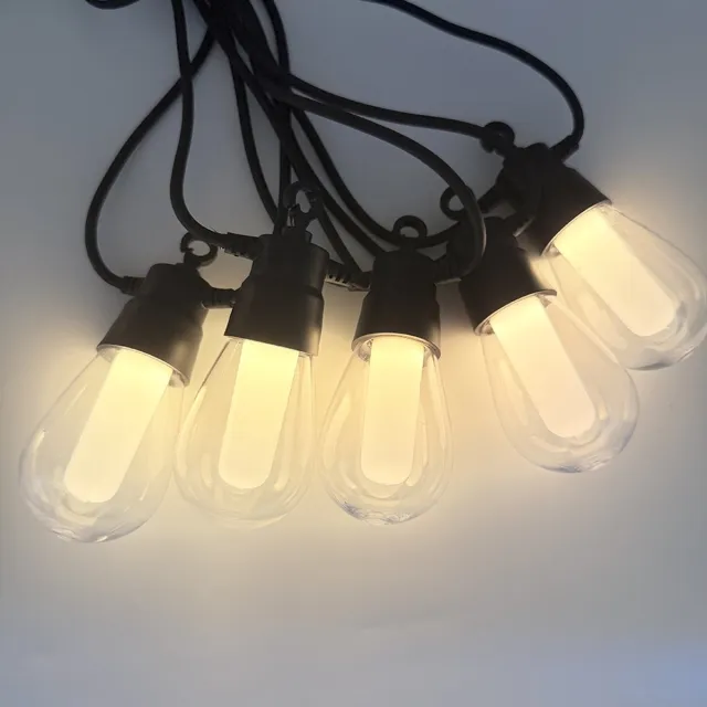 Fonkel 8m Arena Solar Prikkabel – RGB & Warm Wit Lampjesslinger - Lichtsnoer - Sfeerverlichting Buiten en Binnen - Feestverlichting