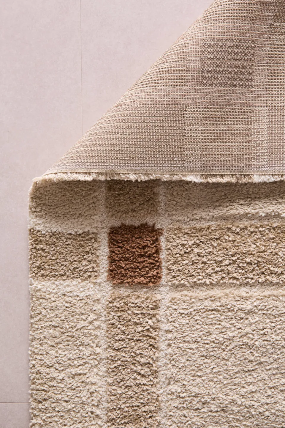NOUS Living Embrace hoogpolig vloerkleed zand, foto 4