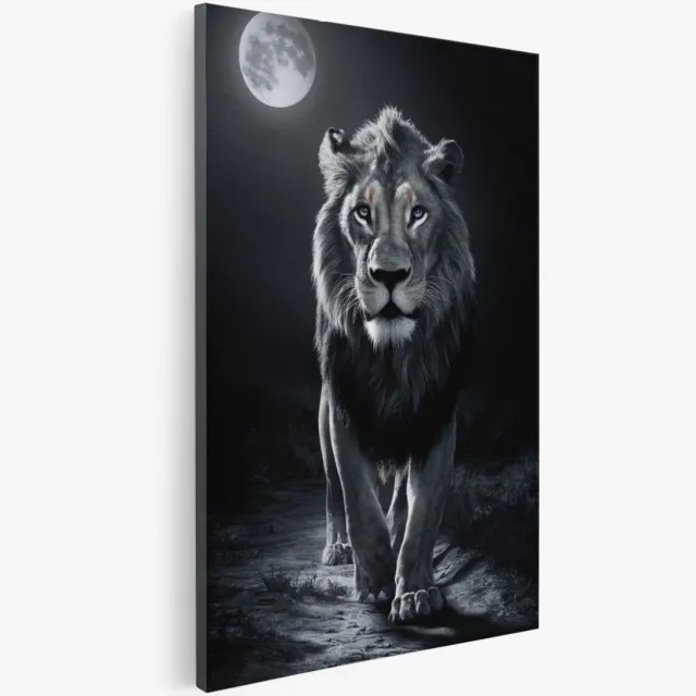 Saammp Canvas Schilderij - Abstracte Leeuw met volle maan - Natuur - Dieren - 75x100 - Foto op canvas - Wanddecoratie - Muurdecoratie Woonkamer - Slaapkamer decoratie - Canvas Print Multicolor