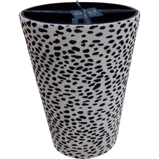 VICTORIA WITH LOVE BY PHILLINE.BE Victoria kaars New Roxy Leopard XL - kaars - Kaarsen - Victoria with Love zwart - wit