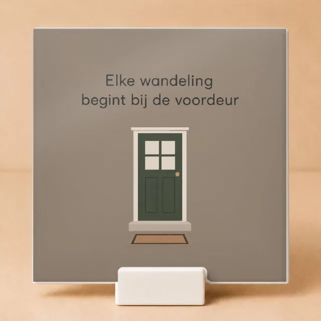 Bedruk King Strakke minimalistische De winterwandelaar Tegel – Inspirerende wanddecoratie voor natuurliefhebbers en wandelaars - 11 x 11 cm met houder Wit