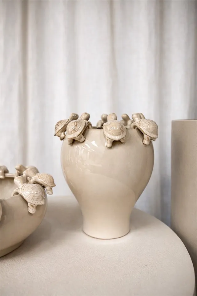 Mondeco Vaas - schildpad - keramiek - 37,2x37,2x33cm - Mondeco - luxe - moederdag creme