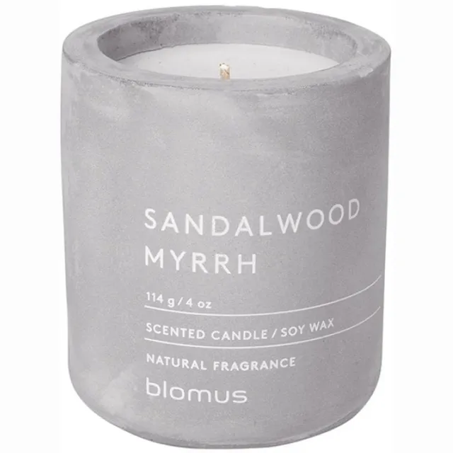 Blomus Geurkaars Fraga 8 cm / ø 6.5 cm - Sandalwood Myrrh Grijs