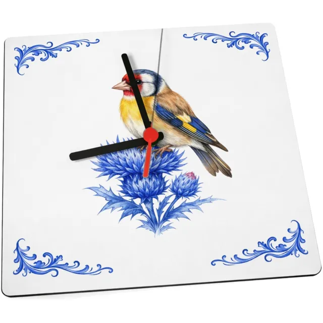 Mr Cadeautjes Klok 19 x 19 - design Klassieke botanische vogelprint met een andere tuinvogel en | cadeau Wit