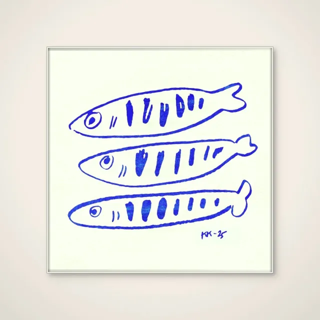 HelloWalls Akoestisch schilderij - 100 x 100 cm - Three Blue Fish van Katariina Kosunen - Dieren wanddecoratie - wit textielframe Meerkleurig