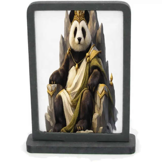 Mr Cadeautjes Houten fotolijst rechthoek met MDF inleg - design Een trotse panda op een minimalistische bergtroon met wind e | cadeau Wit