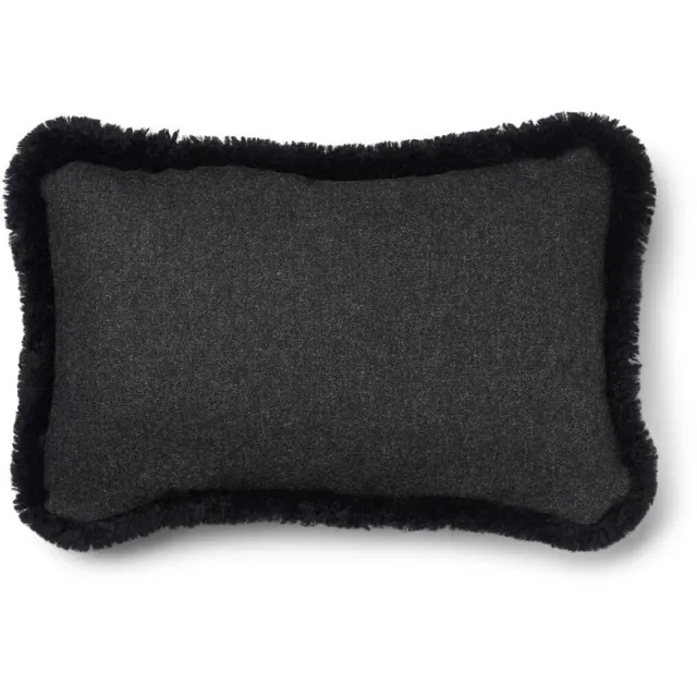 Sheepskin House Kortharig Schapenvacht Kussen - KW rand - 34x52 cm Charcoal/Black