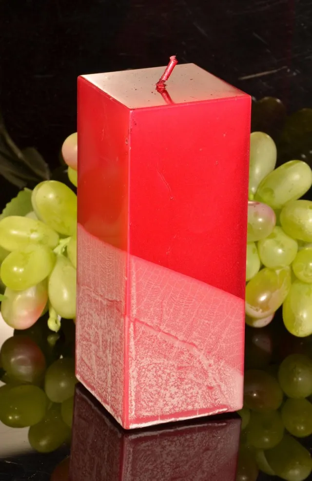 MilaNNE Kwadrant kaars, ROOD METALLIC, hoogte 16 cm