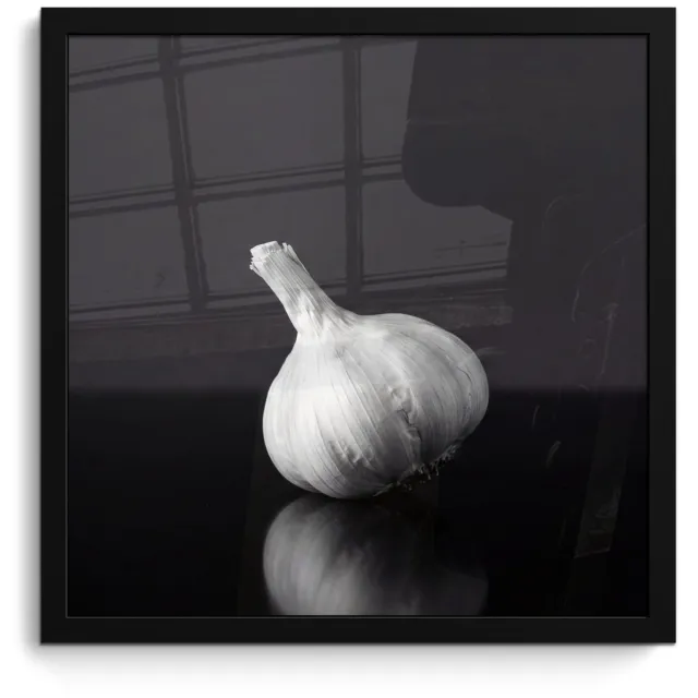 FrameYourWall Poster in lijst - Fotolijst 40x40 cm - Posters - Knoflook - Zwart - Wit - Posterlijst zwart - Decoratie - Wanddecoratie woonkamer - Muurdecoratie slaapkamer