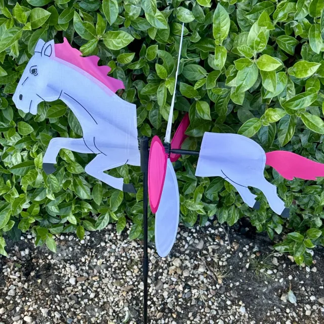 Impuls Windmolen met "Paard" - meerkleurig + roze - nylon + kunststof steker - dia 38 cm x hoogte 72 cm - Tuinaccessoires - Tuinstekers Meerkleurig - roze paard