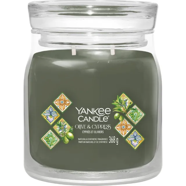 Yankee Candle Olive & Cypress Medium Geurkaars - 50 branduren - 2 lonten Groen